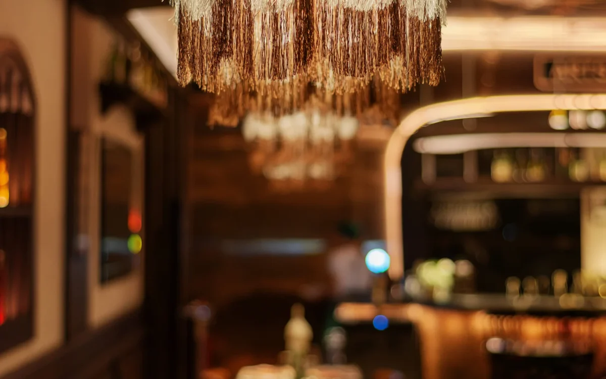 paris cafe 24