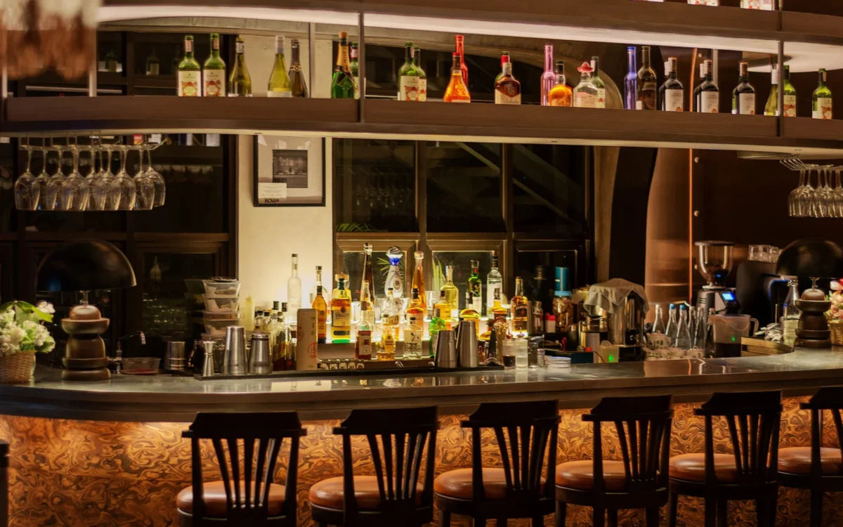 paris cafe 25